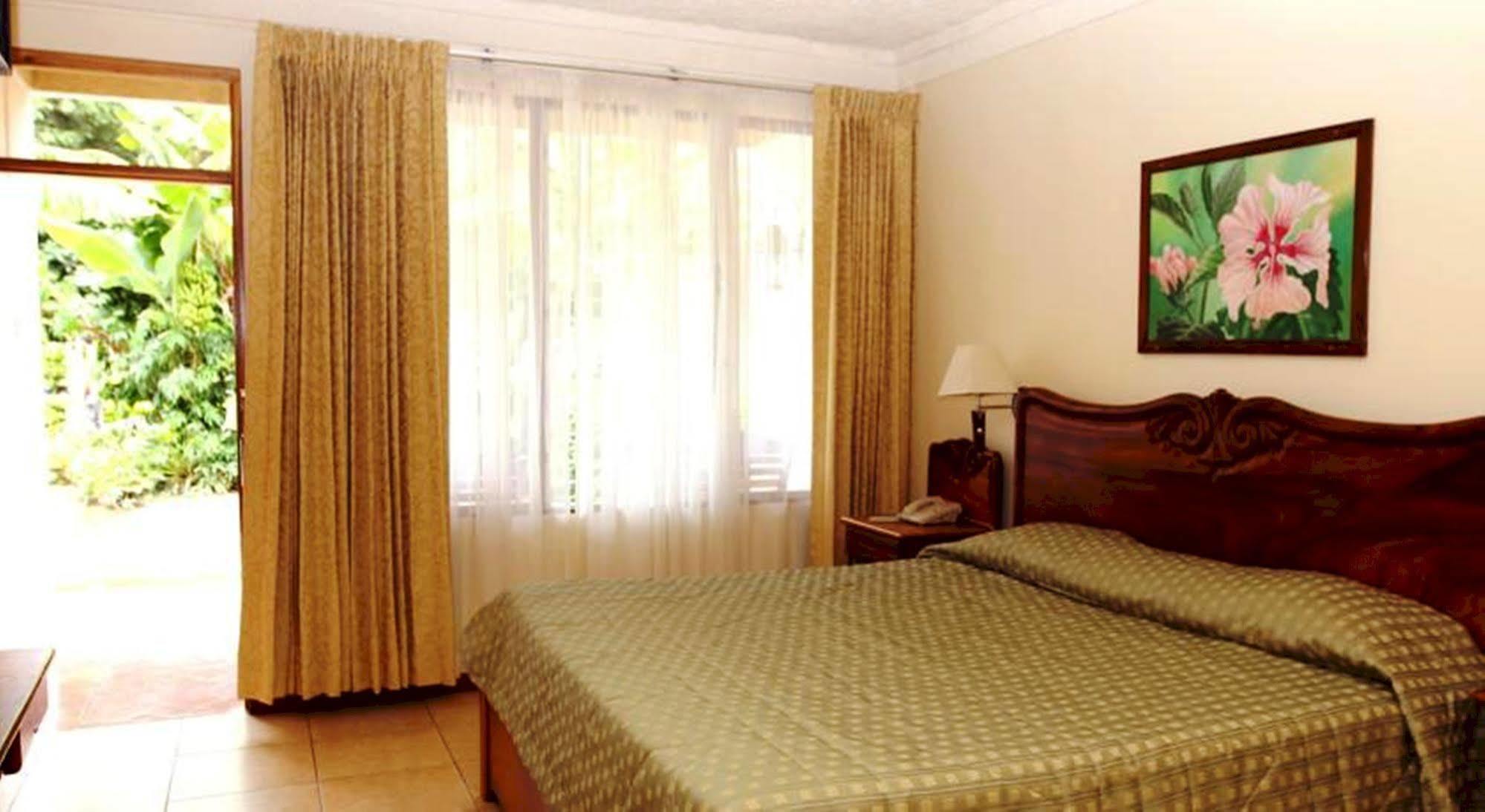 Hotel Boyeros Либерия Экстерьер фото